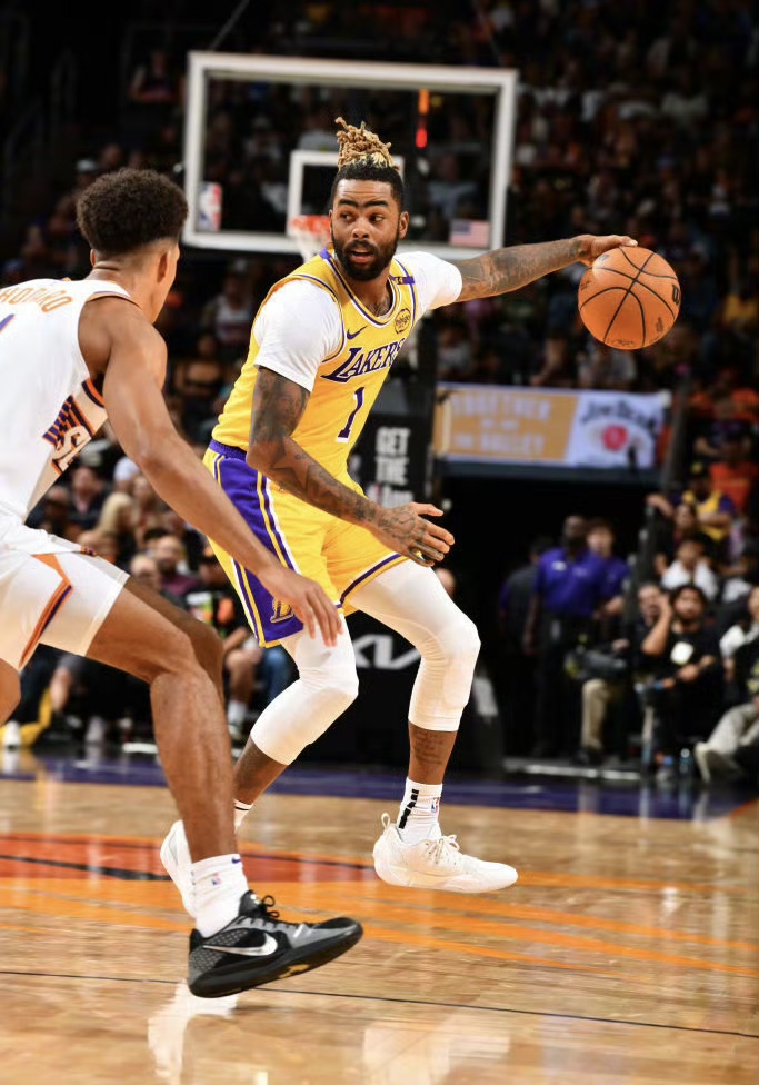 正规体育直播平-转会期体能课后，菲尼克斯太阳回应争议备战葡超，球迷炸锅，纪律约束更严格(人的一生分为8个阶段)