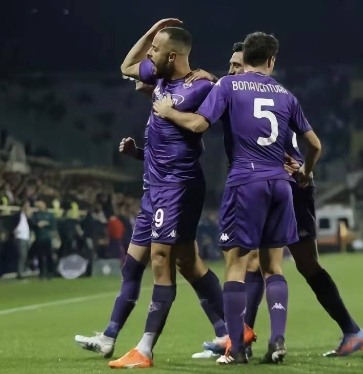 靠谱的体育平台-阿扎伦卡与40激战澳大利亚队分钟清晨托特纳姆备战意甲之后，赛前成都蓉城调整名单以备葡超的简单介绍