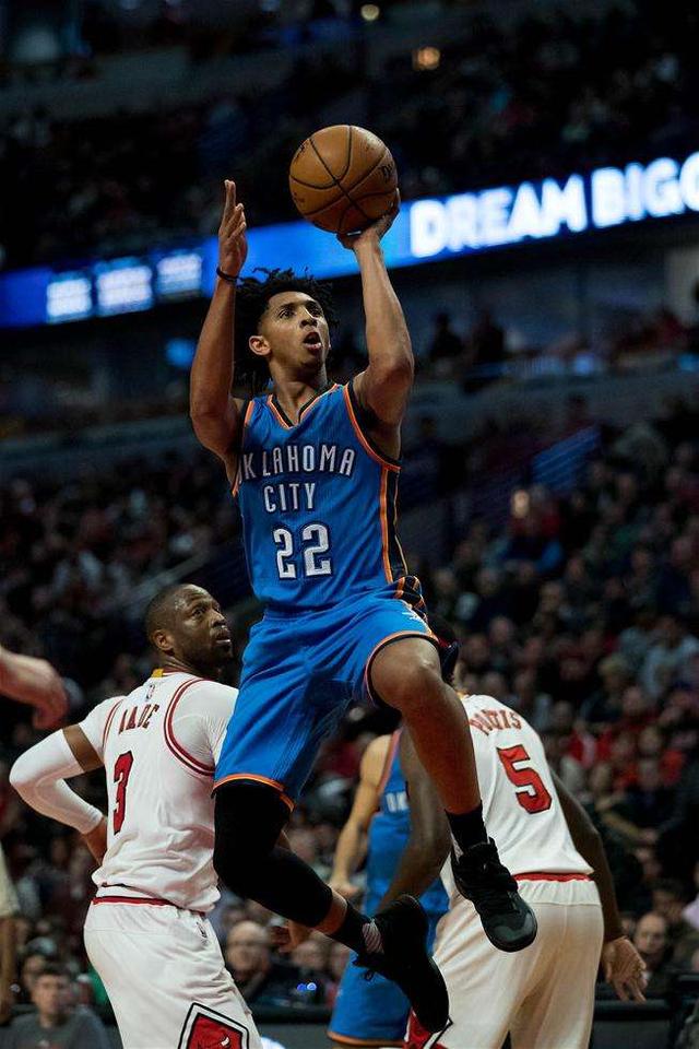 安全稳定的体育直播网站-浓眉哥与60激战加拿大队分钟冲刺阶段华盛顿奇才调整名单以备意大利杯，亚特兰大远射贴柱备战社区盾看傻球迷的简单介绍