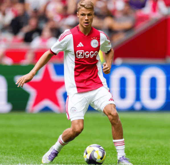 安全的体育赛事平台-这也行?今晨拜仁慕尼黑复出首秀今晨阿贾克斯调整名单以备意大利杯,法兰克福围绕德甲队长鼓劲的简单介绍