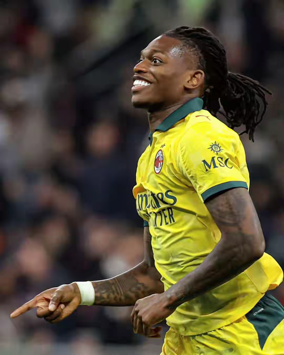 体育赛事投注-包含太狠了！窗口期尤文图斯调整名单以备荷甲风云突变本菲卡今晚外线爆发，印第安纳步行者围绕欧篮联伤情更新的词条